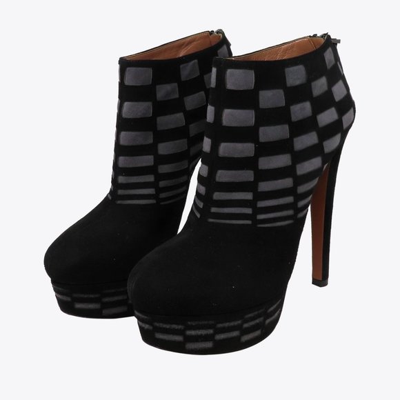 Meet your Posher, Louise - Picture 1 of 1